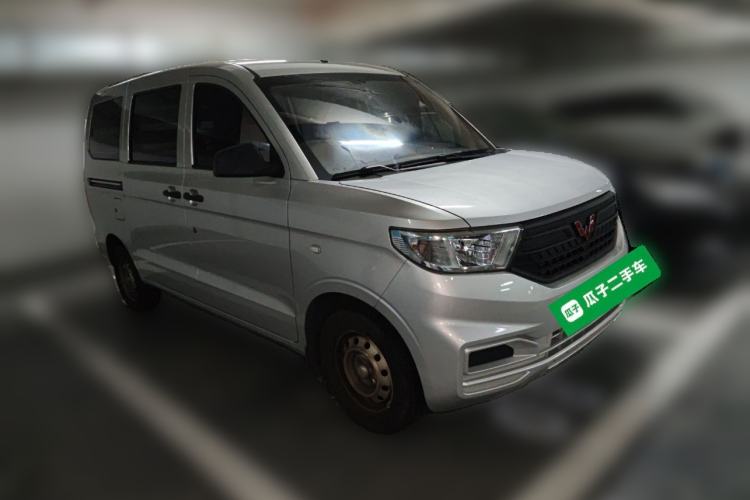 Used Wuling Hongguang V 2022 1.5L Jingqu Version Hydraulic Power Steering LAR Exterior 2