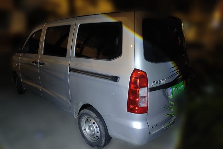Used Wuling Hongguang V 2022 1.5L Jingqu Version Hydraulic Power Steering LAR Exterior 3