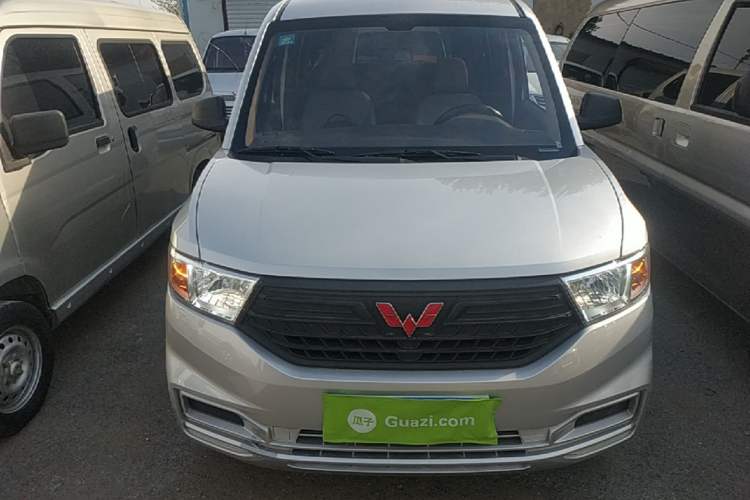 Used Wuling Hongguang V 2022 1.5L Jingqu Edition Electric-Assist LAR Front