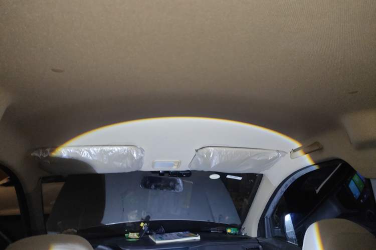 Used Wuling Hongguang V 2022 1.5L Jingqu Version Hydraulic Power Steering LAR Headliner