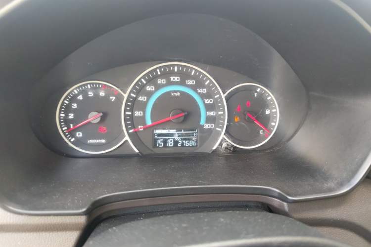 Used Wuling Hongguang V 2022 1.5L Enjoy Edition Hydraulic Power Steering LAR Instrument Cluster