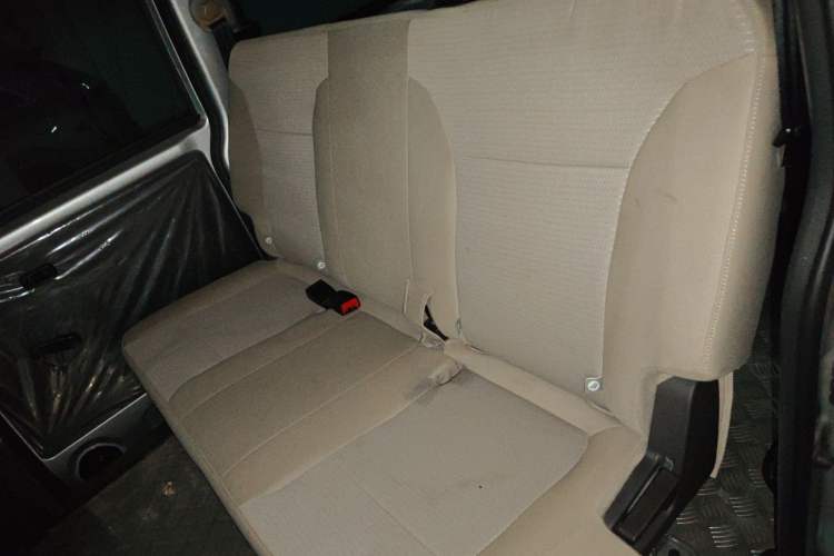 Used Wuling Hongguang V 2022 1.5L Jingqu Version Hydraulic Power Steering LAR Interior 4