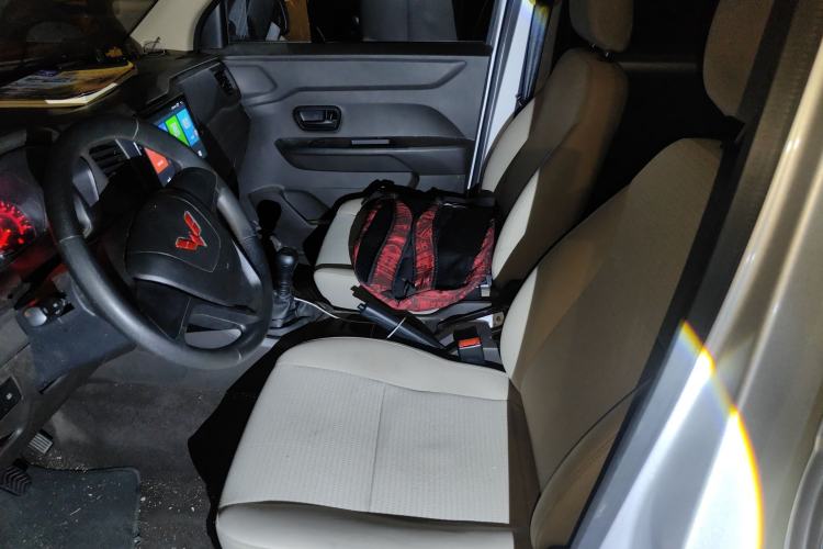 Used Wuling Hongguang V 2022 1.5L Jingqu Version Hydraulic Power Steering LAR Left Front Seat