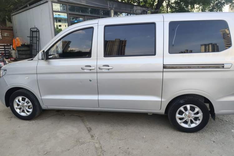 Used Wuling Hongguang V 2022 1.5L Enjoy Edition Hydraulic Power Steering LAR Left Side
