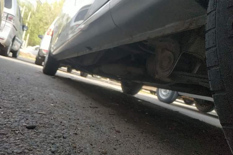 Used Wuling Hongguang V 2022 1.5L Jingqu Edition Electric-Assist LAR Left Side Sill