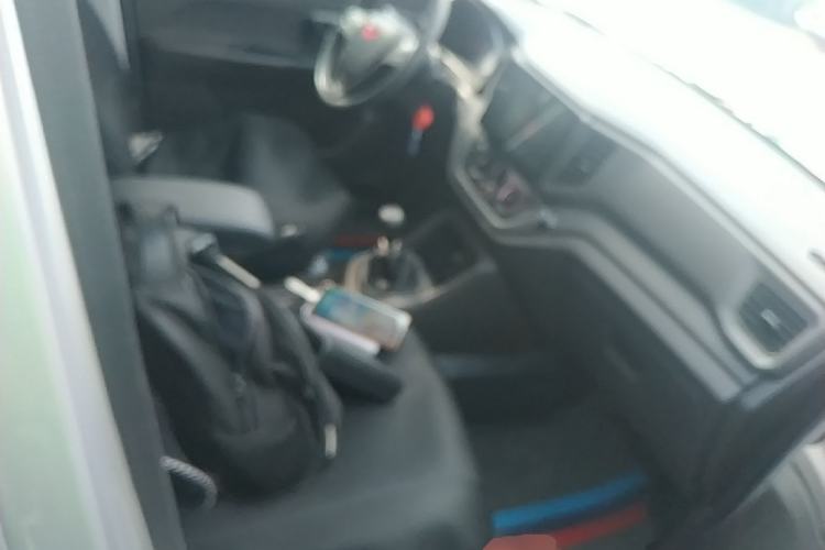 Used Wuling Hongguang V 2022 1.5L Jingqu Edition Electric-Assist LAR Right Front Seat