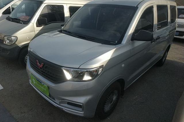 Used Wuling Hongguang V 2022 1.5L Jingqu Edition Electric-Assist LAR