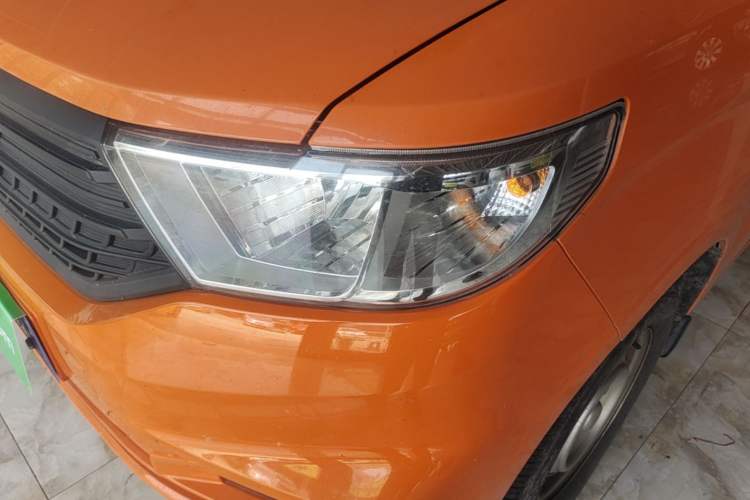 Used Wuling Hongguang V 2022 1.5L Jingqu Version Hydraulic Power Steering LAR Left Front Headlight