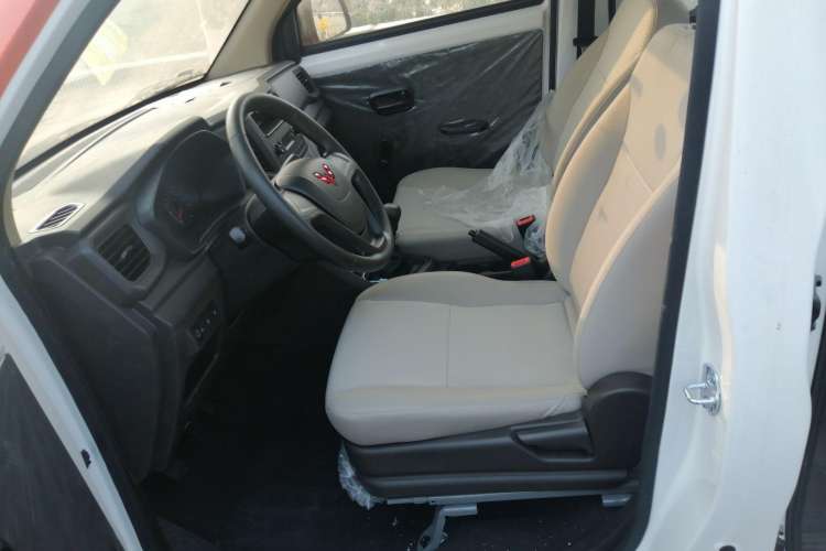 Used Wuling Hongguang V 2022 1.5L Jingqu Version Hydraulic Power Steering LAR Left Front Seat