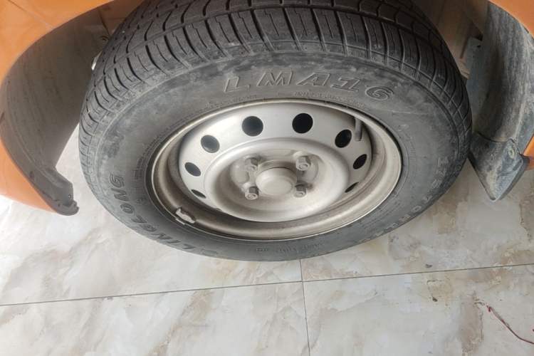 Used Wuling Hongguang V 2022 1.5L Jingqu Version Hydraulic Power Steering LAR Left Front Wheel Hub