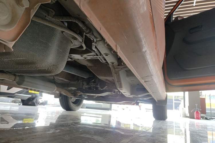 Used Wuling Hongguang V 2022 1.5L Jingqu Version Hydraulic Power Steering LAR Right Side Sill
