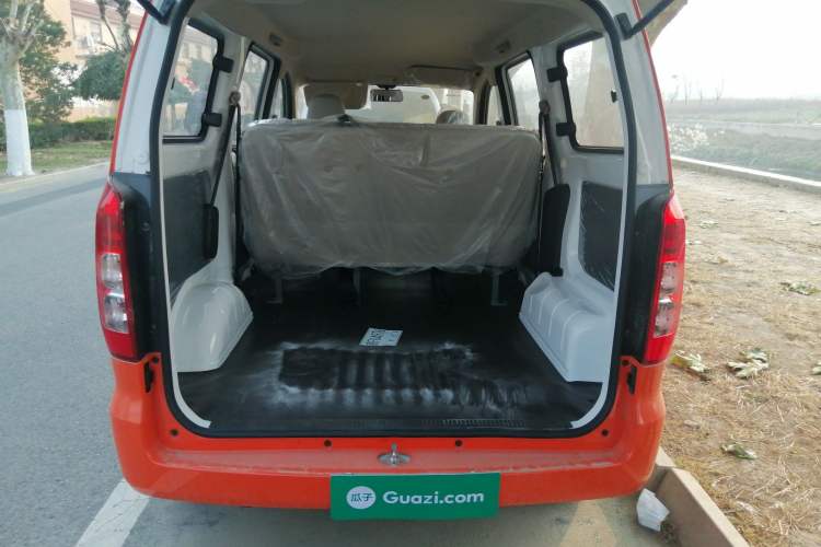 Used Wuling Hongguang V 2022 1.5L Jingqu Version Hydraulic Power Steering LAR Trunk
