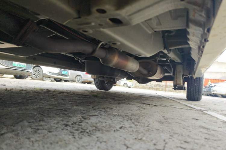 Used Wuling Hongguang V 2022 1.5L Jingqu Version Hydraulic Power Steering LAR Chassis Front Left