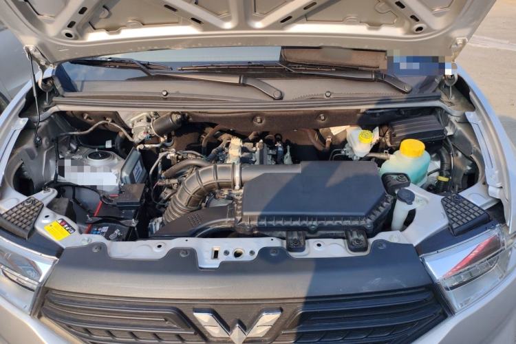 Used Wuling Hongguang V 2022 1.5L Jingqu Edition Electric-Assist LAR Engine Bay