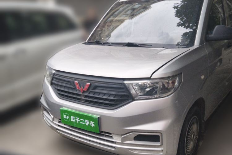 Used Wuling Hongguang V 2022 1.5L Jingqu Version Hydraulic Power Steering LAR Front