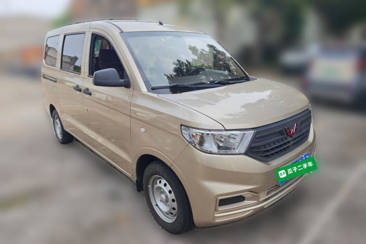 Used Wuling Hongguang V 2022 1.5L Jingqu Version Hydraulic Power Steering LAR Front Right 45 Deg