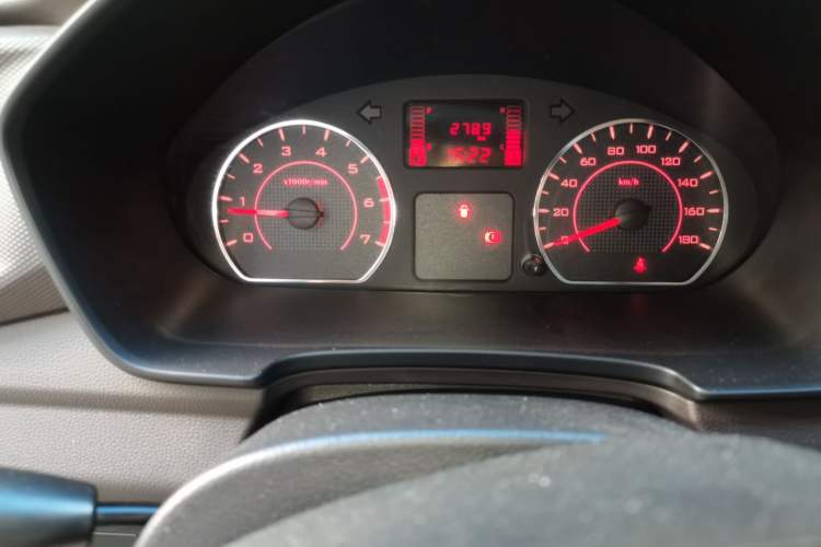 Used Wuling Hongguang V 2022 1.5L Enjoy Edition Electric-Powered LAR Instrument Cluster
