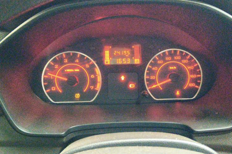 Used Wuling Hongguang V 2022 1.5L Jingqu Version Hydraulic Power Steering LAR Instrument Cluster