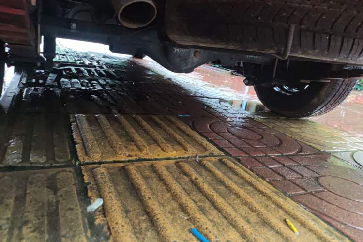 Used Wuling Hongguang V 2022 1.5L Jingqu Version Hydraulic Power Steering LAR Chassis Rear