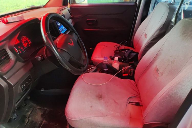 Used Wuling Hongguang V 2022 1.5L Jingqu Version Hydraulic Power Steering LAR Driver Seat