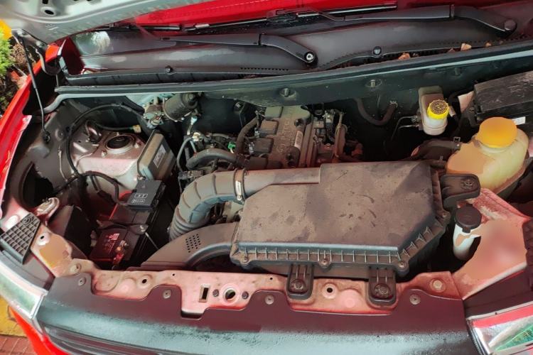 Used Wuling Hongguang V 2022 1.5L Jingqu Version Hydraulic Power Steering LAR Engine Bay