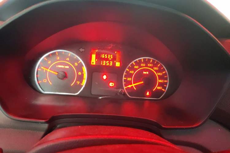 Used Wuling Hongguang V 2022 1.5L Jingqu Version Hydraulic Power Steering LAR Instrument Cluster