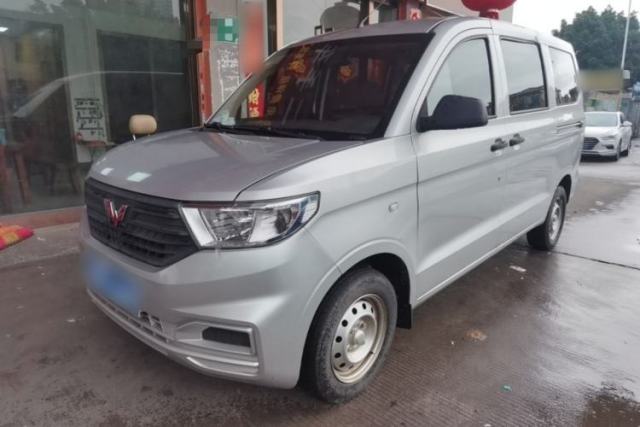 Used Wuling Hongguang V 2022 1.5L Jingqu Version Hydraulic Power Steering LAR