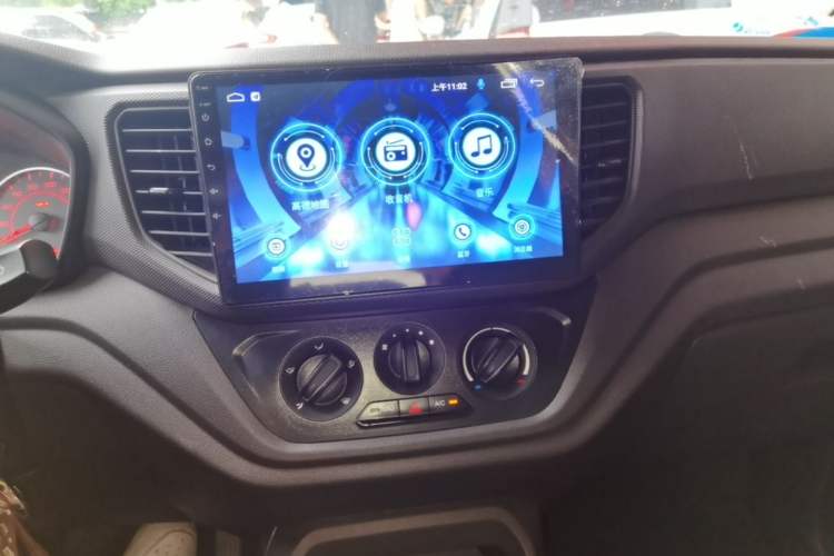 Used Wuling Hongguang V 2022 1.5L Jingqu Version Hydraulic Power Steering LAR Audio And AC Panel