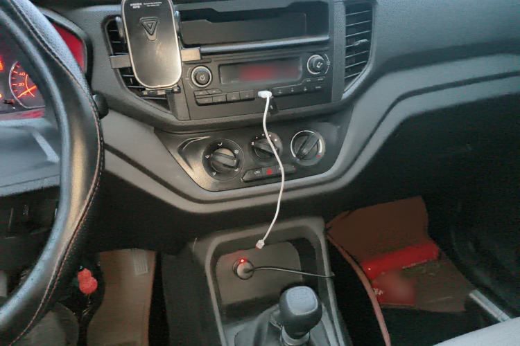 Used Wuling Hongguang V 2022 1.5L Jingqu Edition Electric-Assist LAR Audio And AC Panel