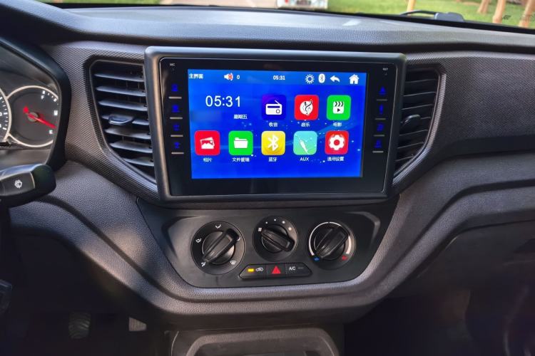 Used Wuling Hongguang V 2022 1.5L Enjoy Edition Hydraulic Power Steering LAR Audio And AC Panel