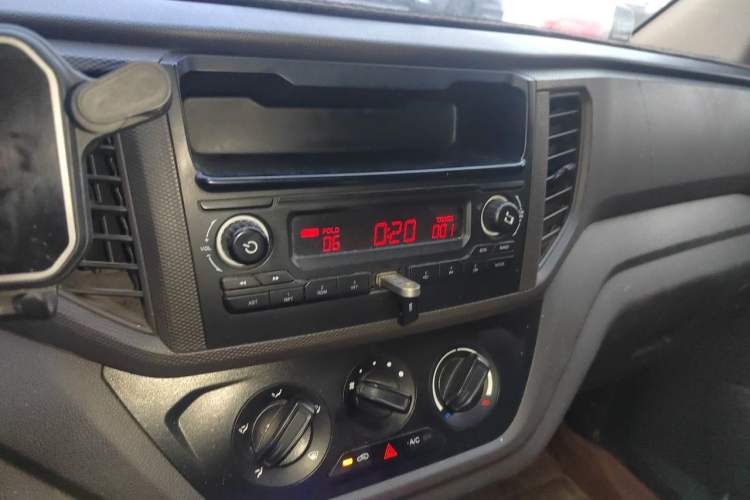 Used Wuling Hongguang V  Audio And AC Panel