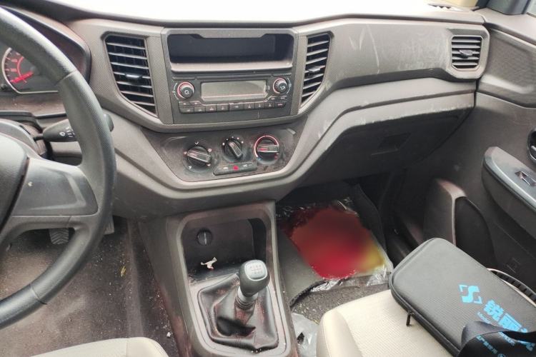 Used Wuling Hongguang V 2022 1.5L Jingqu Edition Electric-Assist LAR Audio And AC Panel
