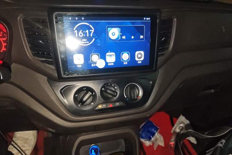 Used Wuling Hongguang V 2022 1.5L Enjoy Edition Electric-Powered LAR Audio And AC Panel