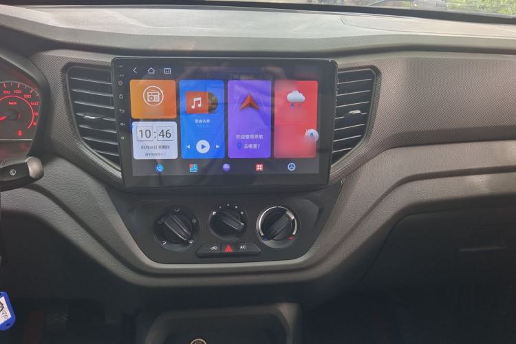 Used Wuling Hongguang V 2022 1.5L Jingqu Edition Electric-Assist LAR Audio And AC Panel