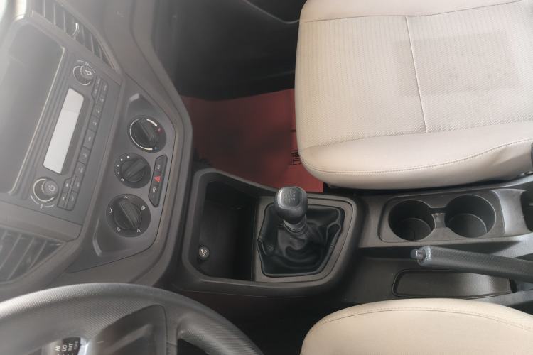 Used Wuling Hongguang V 2022 1.5L Jingqu Version Hydraulic Power Steering LAR Audio And AC Panel