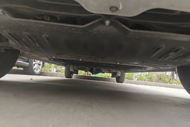 Used Wuling Hongguang V 2022 1.5L Jingqu Edition Electric-Assist LAR Chassis Front
