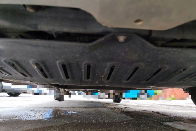 Used Wuling Hongguang V 2022 1.5L Jingqu Version Hydraulic Power Steering LAR Chassis Front
