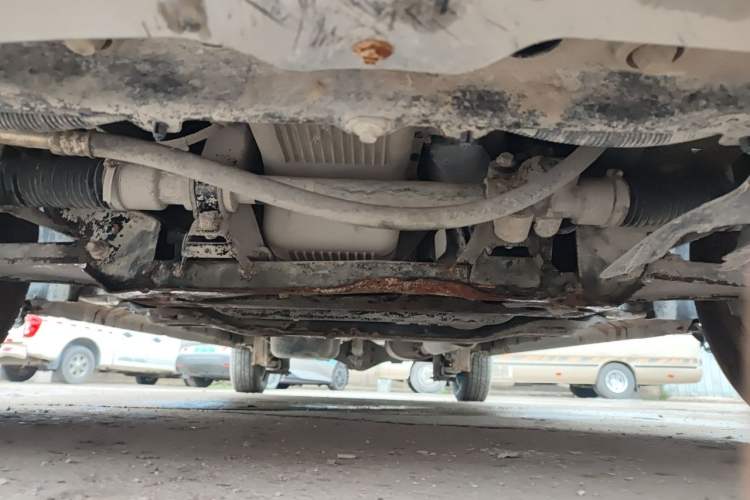Used Wuling Hongguang V 2022 1.5L Jingqu Version Hydraulic Power Steering LAR Chassis Front