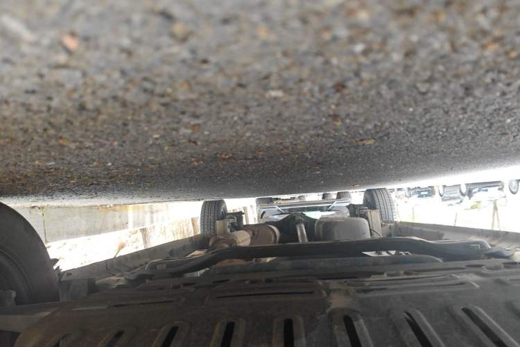 Used Wuling Hongguang V 2022 1.5L Jingqu Version Hydraulic Power Steering LAR Chassis Front