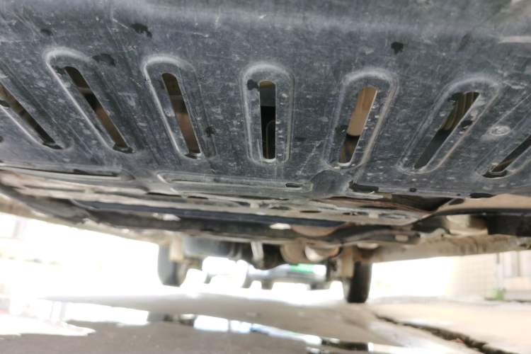 Used Wuling Hongguang V 2022 1.5L Enjoy Edition Electric-Powered LAR Chassis Front