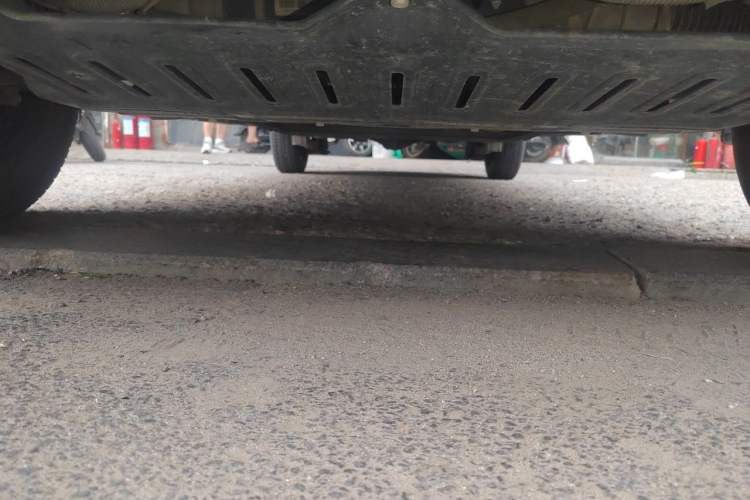 Used Wuling Hongguang V  Chassis Front