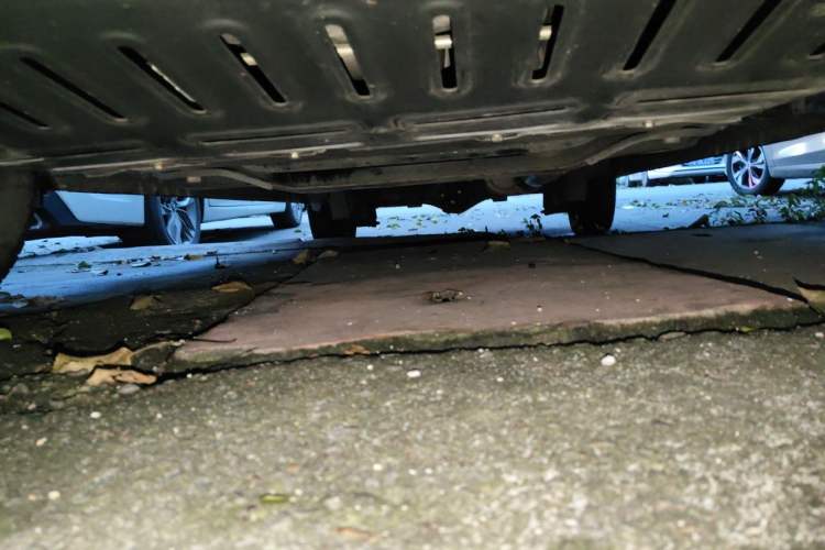 Used Wuling Hongguang V 2022 1.5L Jingqu Version Hydraulic Power Steering LAR Chassis Front