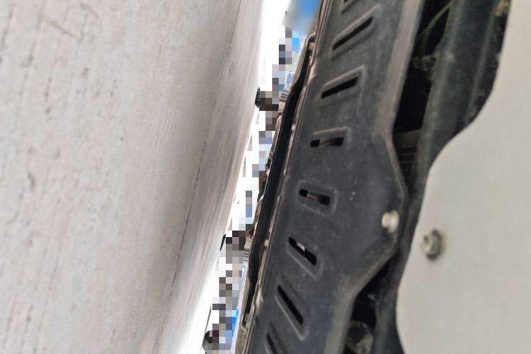 Used Wuling Hongguang V 2022 1.5L Jingqu Edition Electric-Assist LAR Chassis Front