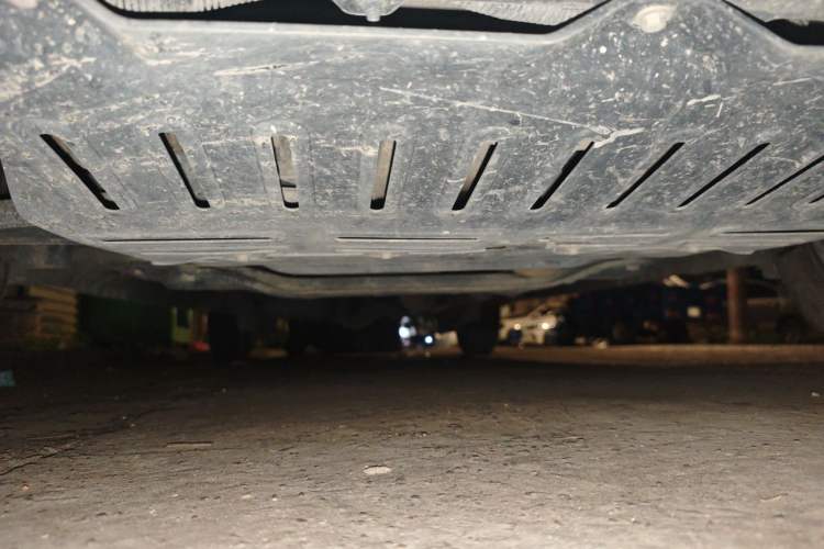 Used Wuling Hongguang V 2022 1.5L Jingqu Edition Electric-Assist LAR Chassis Front