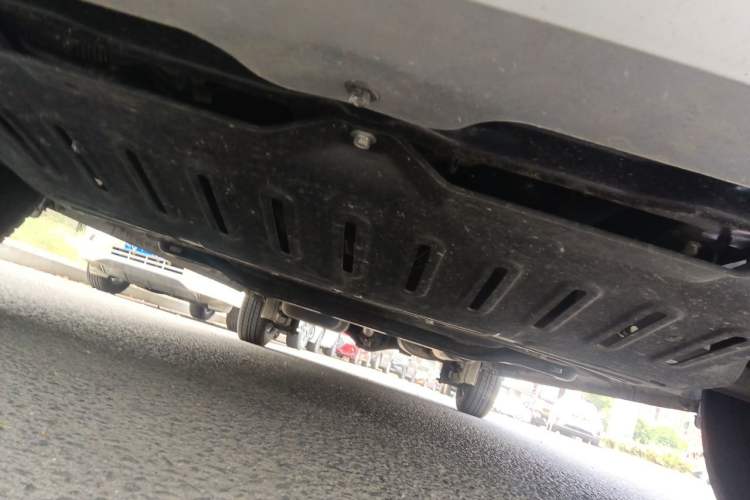 Used Wuling Hongguang V 2022 1.5L Jingqu Edition Electric-Assist LAR Chassis Front