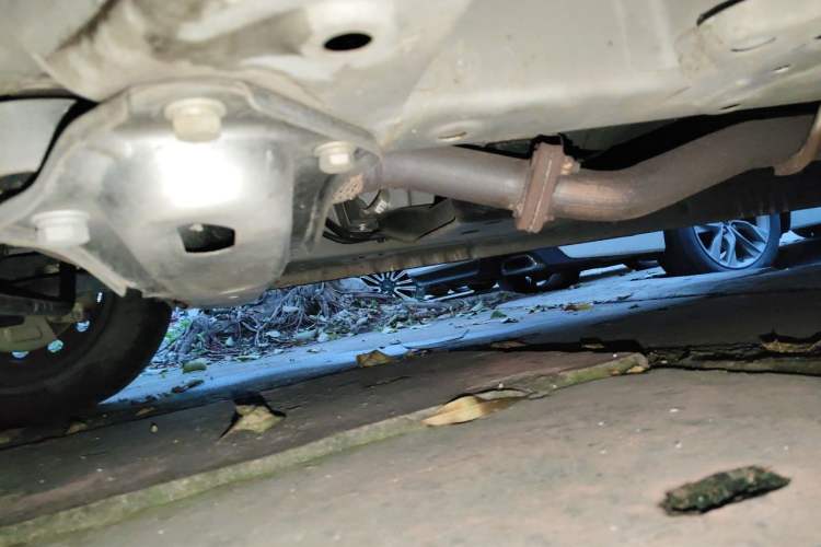 Used Wuling Hongguang V 2022 1.5L Jingqu Version Hydraulic Power Steering LAR Chassis Front Left