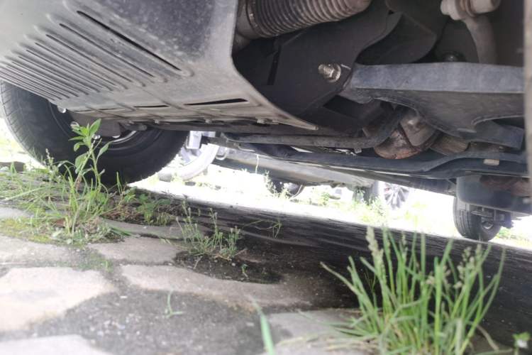 Used Wuling Hongguang V 2022 1.5L Enjoy Edition Electric-Powered LAR Chassis Front Left