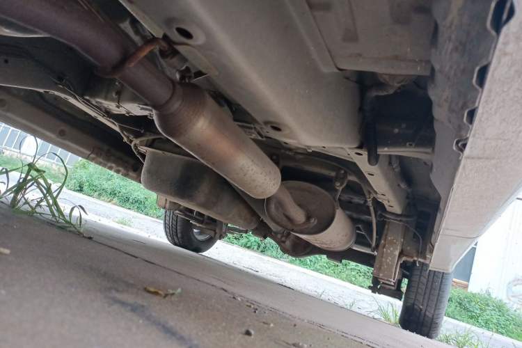 Used Wuling Hongguang V 2022 1.5L Jingqu Edition Electric-Assist LAR Chassis Front Left