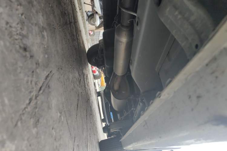 Used Wuling Hongguang V 2022 1.5L Jingqu Edition Electric-Assist LAR Chassis Front Left