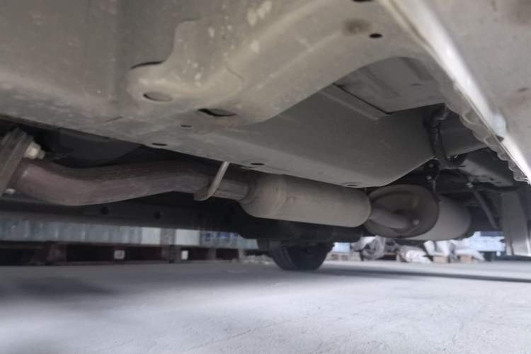 Used Wuling Hongguang V 2022 1.5L Jingqu Edition Electric-Assist LAR Chassis Front Left
